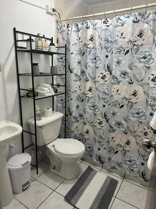 サンジョアンSecond Floor 2Br Apt In The Center Of Santurceアパートメント 0*, サンジョアン
